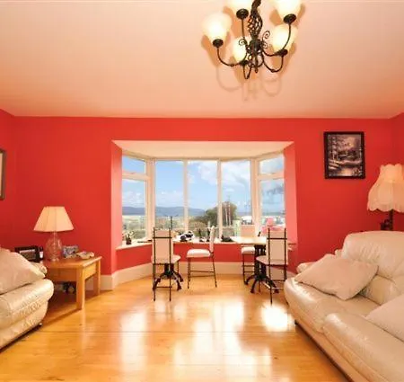 Couette-café Claremount House 4*