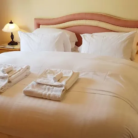 Claremount House غالواي