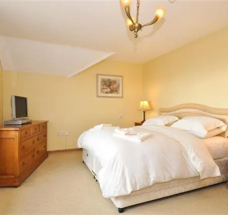 Claremount House 4* Galway